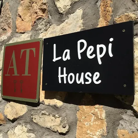 아파트 La Pepi House 2 *